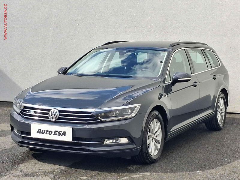 Volkswagen Passat (2016) 2.0 TDi, LED, navi, park - fotka 3 z 19