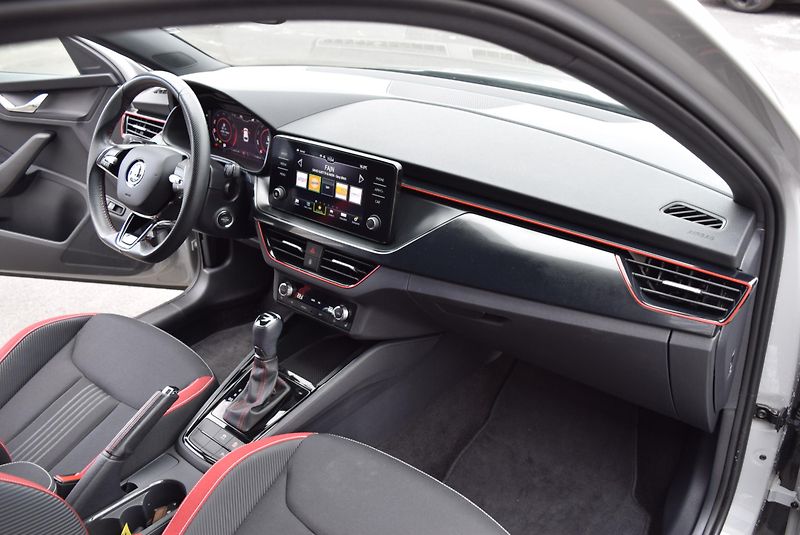 Škoda Scala (2021) 1.0TSI 81kw MONTE CARLO PANO  - fotka 39 z 48