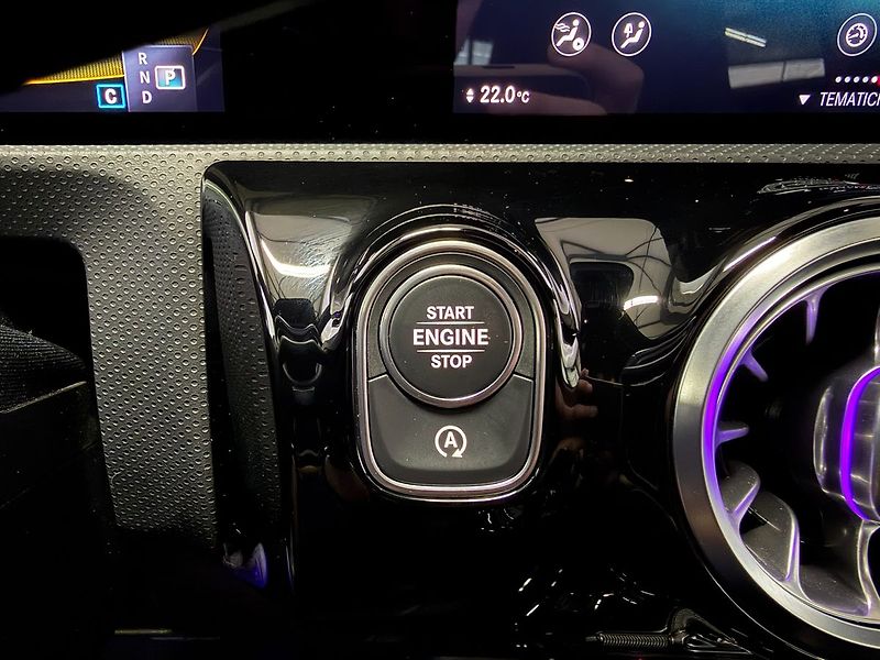 Mercedes-Benz Třídy A TURBO 4MATIC, BURMESTER, KEYLE - fotka 20 z 25