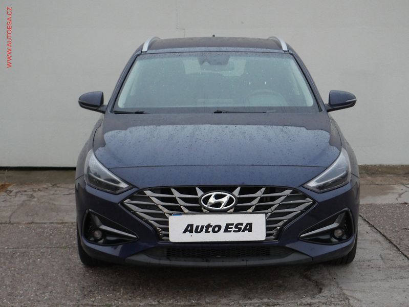 Hyundai i30 (2020) 1.6 CRDi, ČR, AC, LED, kamera - fotka 2 z 18