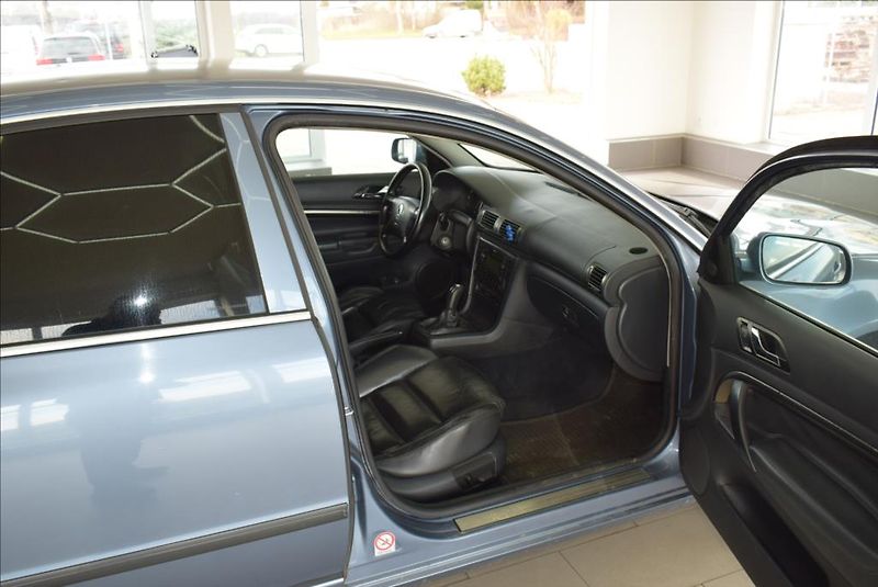 Škoda Superb 2,8 i V6 30V, klima,nová STK, - fotka 10 z 17