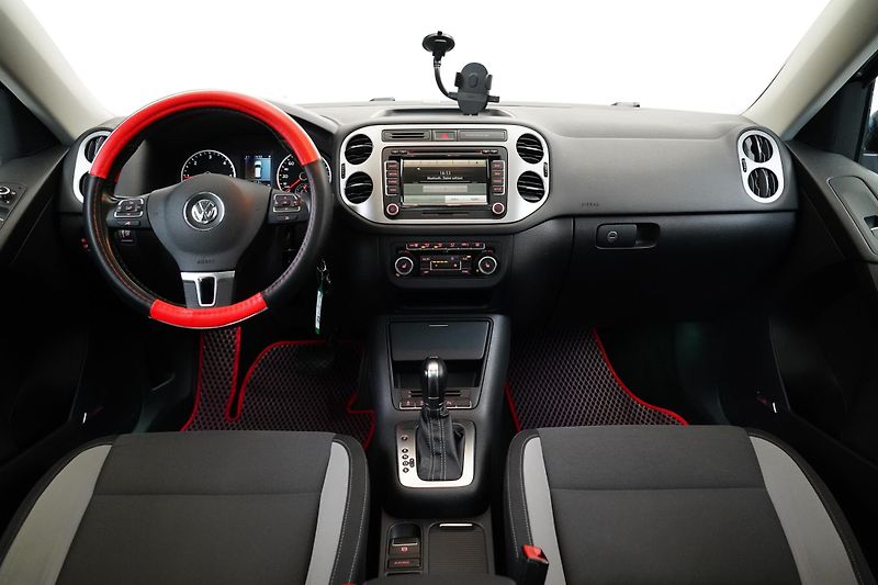 Volkswagen Tiguan - fotka 5 z 27