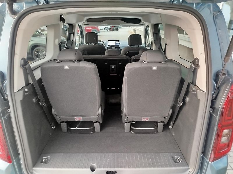 Fiat Qubo L (2026) 1,5 HDI Maxi 130k AT8 7 míst - fotka 5 z 10