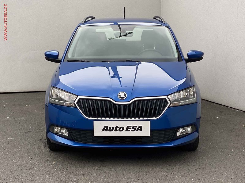 Škoda Fabia (2022) 1.0 TSi, 2.maj,ČR, Ambition - fotka 2 z 17