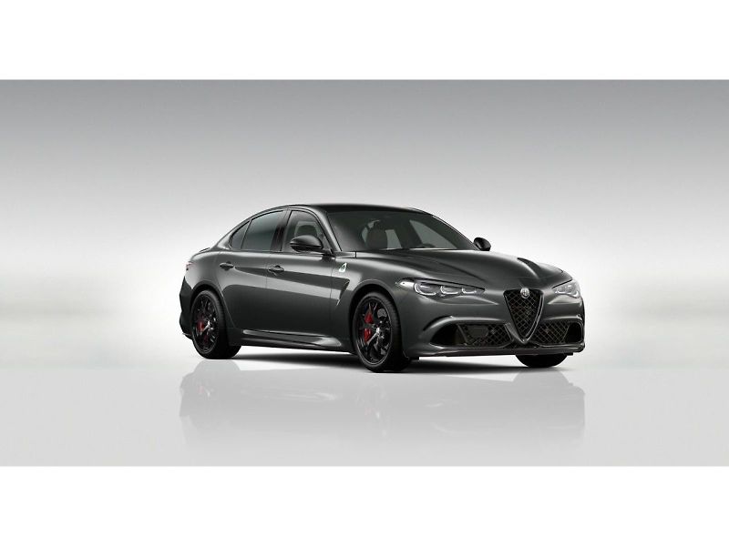 Alfa Romeo Giulia (2026) 2.9 V6 BiTurbo 520k QV Carbon - fotografie inzerátu