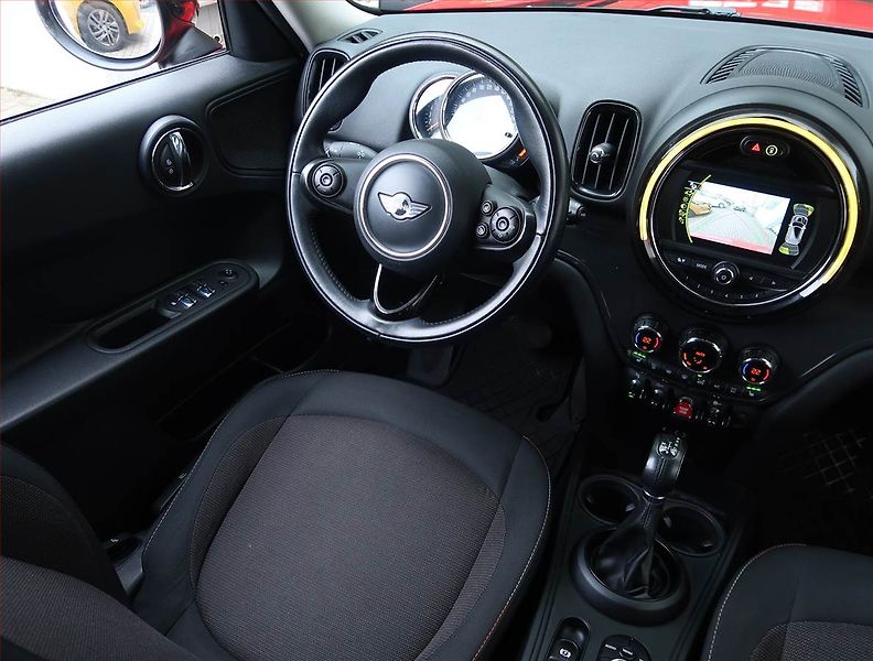 Mini Countryman (2017) Cooper, Automat, Park. senzory - fotka 7 z 19