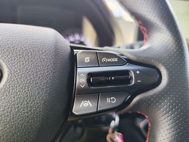 Hyundai i30 1.5 T-GDi/117kW N-Line MHEV - fotka 28 z 35