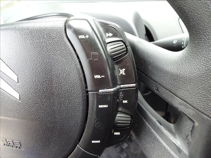 Citroën C4 Picasso 1,6HDI 80kW - fotka 36 z 44