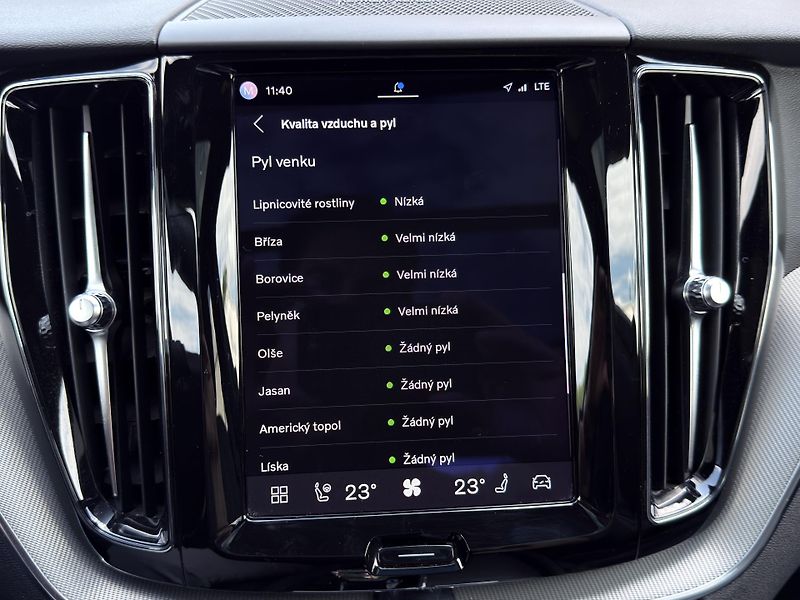 Volvo XC60 T8 AWD RECH.+sada zimních kol  - fotka 44 z 51