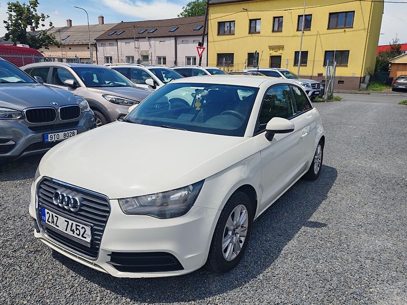 Audi A1 1.2 TFSI - fotka 2 z 18
