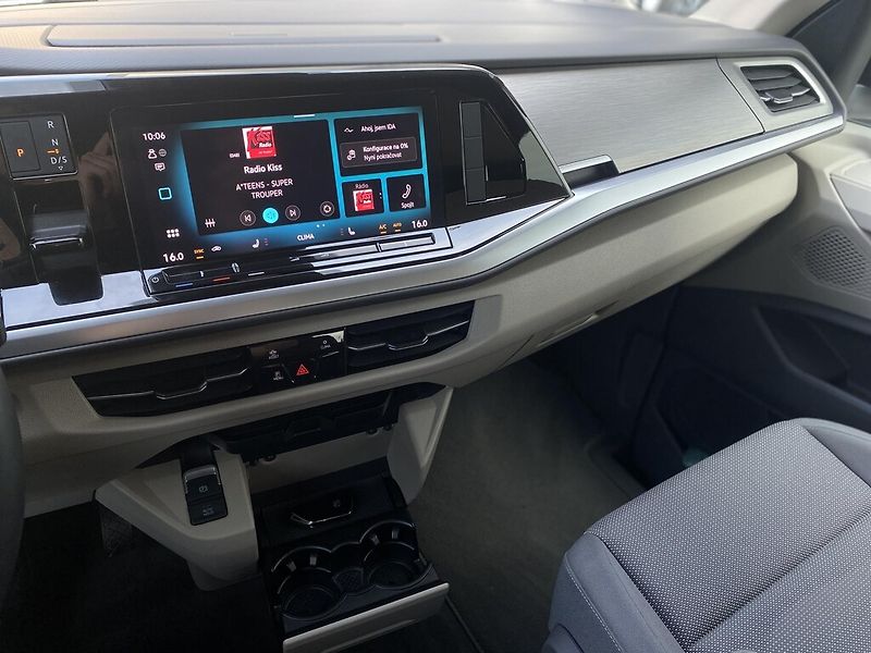 Volkswagen Multivan 2,0 TDI 110 kW Life - fotka 13 z 25