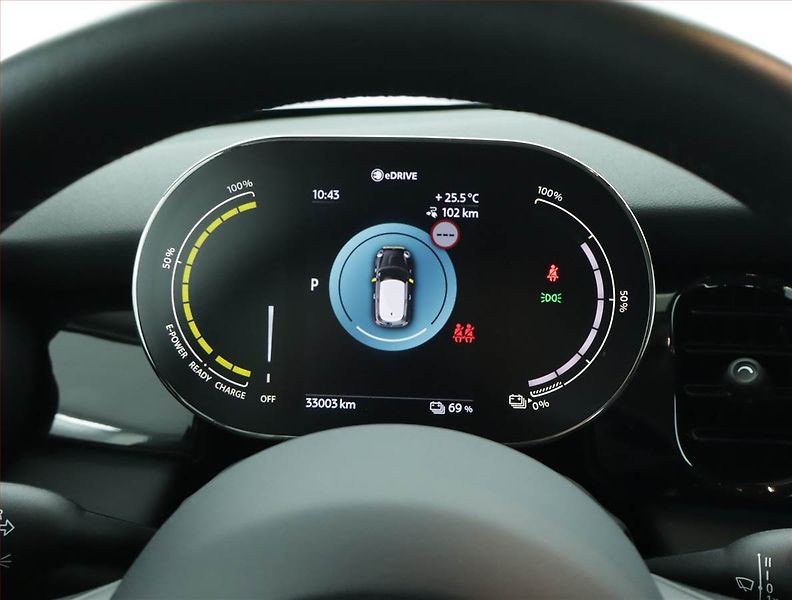 Mini Ostatní (2023) Cooper SE 32 kWh, SoH 97% - fotka 10 z 17