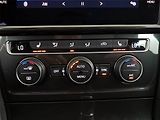 Volkswagen Golf (2019) Marathon Edition 1.5 TSI - náhled 16