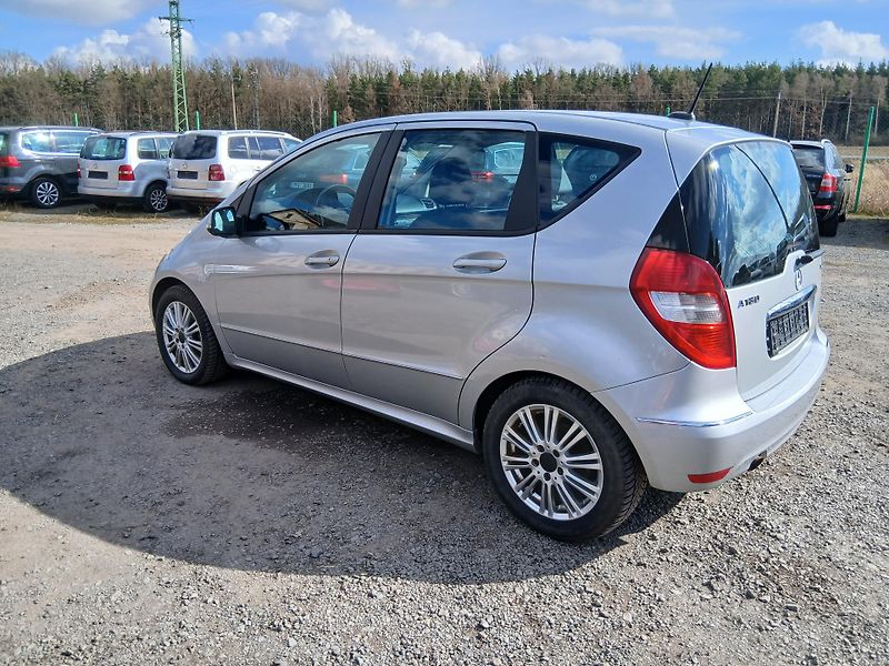 Mercedes-Benz Třídy A 180 CDI, automat, facelift - fotka 13 z 31