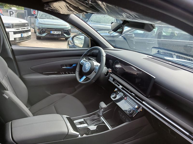 Hyundai Tucson 1,6T-GDI DCT  GO CZECH PLUS - fotka 10 z 12