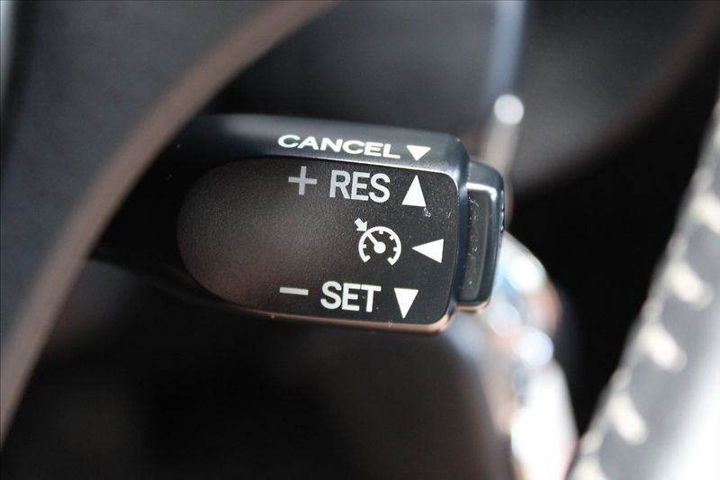 Toyota Auris 1,6 i  NOVÉ V ČR,SERVIS - fotka 18 z 30