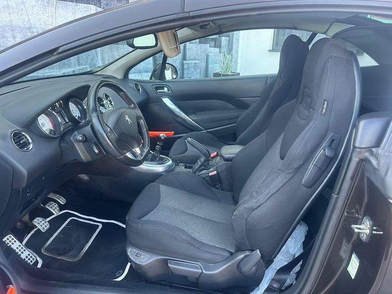 Peugeot 308 (2012) CC, 2.0HDi, 120KW - fotka 26 z 27