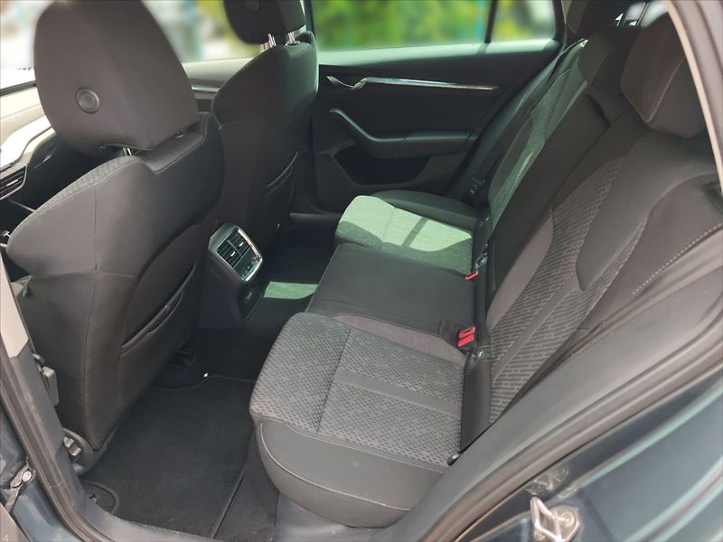 Škoda Octavia 2,0 TDI 110 Style - fotka 9 z 11