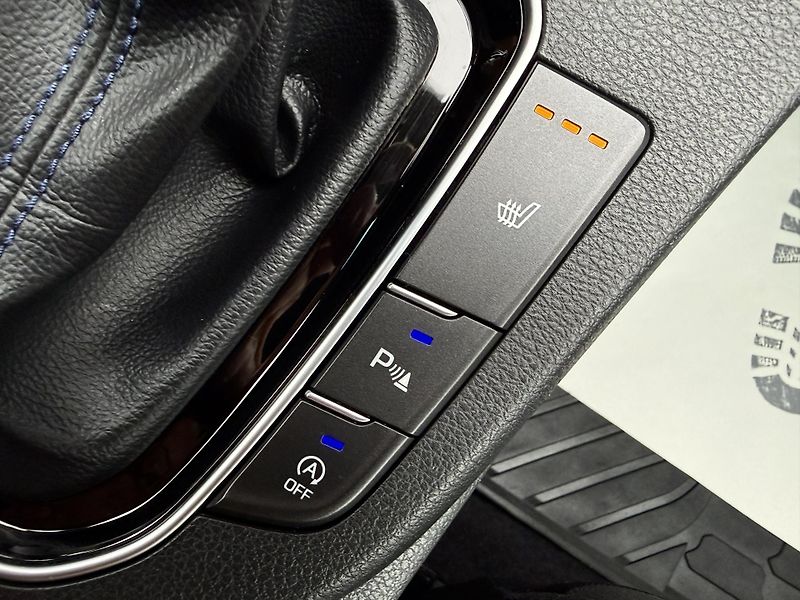 Hyundai i30 1,4 T-GDI DCT Style Automat ČR - fotka 32 z 42