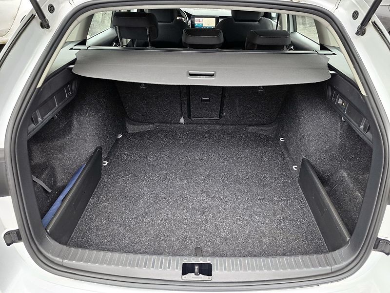 Škoda Octavia 2.0TDI 110kW kombi automat  - fotka 16 z 31