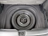 Volkswagen Golf Variant (2026) 1,5 eTSI 7DSG mHEV  People - náhled 11