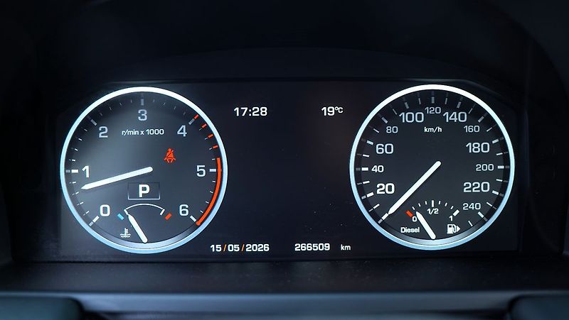 Land Rover Range Rover 4.4 SDV8 Autobiography/4x4/ČR - fotka 41 z 46