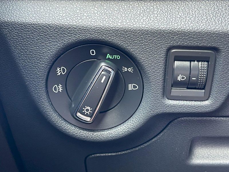 Škoda Kamiq (2025) 1.5 TSI 110 kW Top Selection - fotka 7 z 33