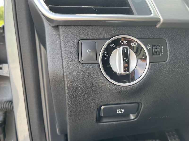Mercedes-Benz Třídy M ML 250 CDi Sport - fotka 22 z 30