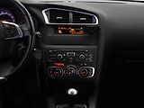 Citroën C4 (2014) 1.6 HDi, Serv.kniha, po STK - náhled 10