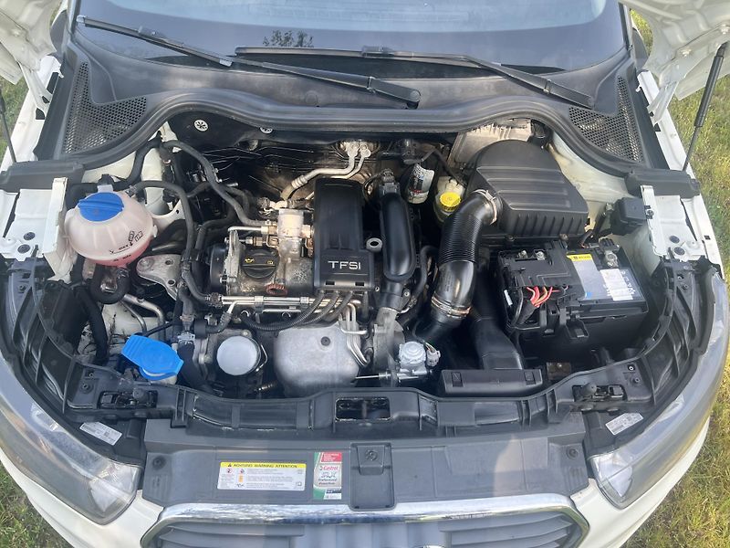 Audi A1 1.2TFSI 63KW,KůŽE,NAVI,2xALU - fotka 38 z 40