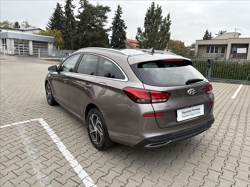Hyundai i30 1,5 T-GDi MHEV  Smart - fotka 3 z 17