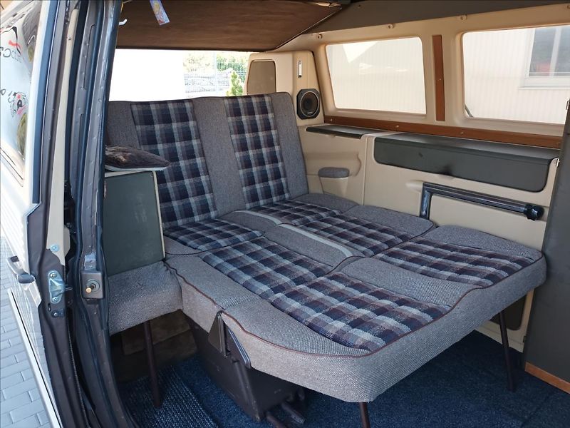 Volkswagen Caravelle 1,9 i,T3 Westfalia,SPRCHA,WC, - fotka 32 z 49
