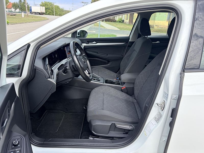 Volkswagen Golf Variant 2.0TDI DSG 110KW LED  - fotka 10 z 48