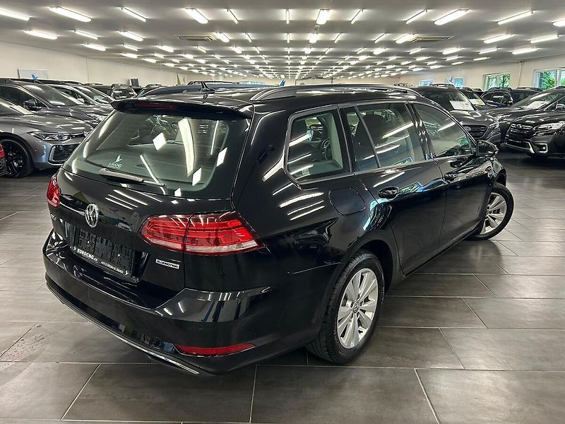 Volkswagen Golf (2019) 1.5 TGI Comfort MAN 2019 | Zár - fotka 58 z 62