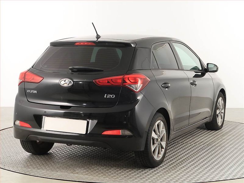Hyundai i20 (2015) 1.1 CRDi, Serv.kniha, Tempomat - fotka 5 z 17