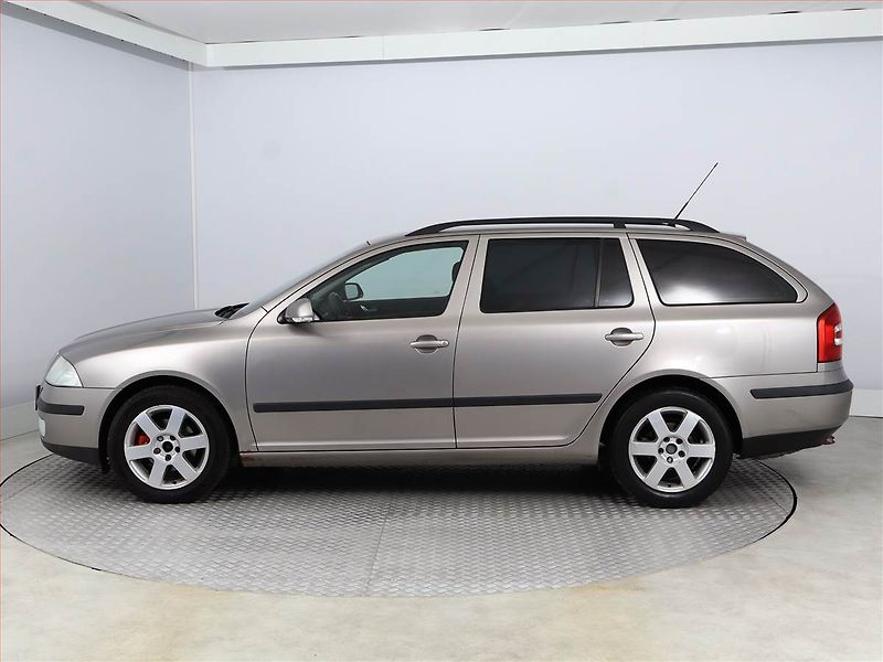 Škoda Octavia (2007) 1.9 TDI, Automat, nová STK - fotka 3 z 13