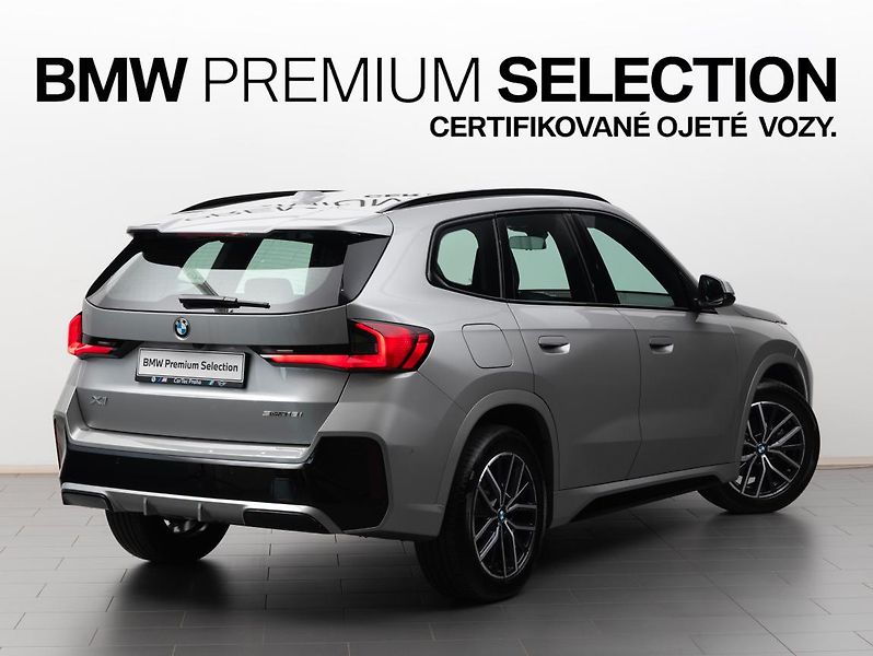 BMW X1 sDrive18i - fotka 5 z 22