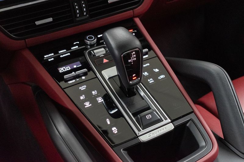 Porsche Cayenne S 2.9 V6 PLATINUM EDITION*DPH* - fotka 24 z 48