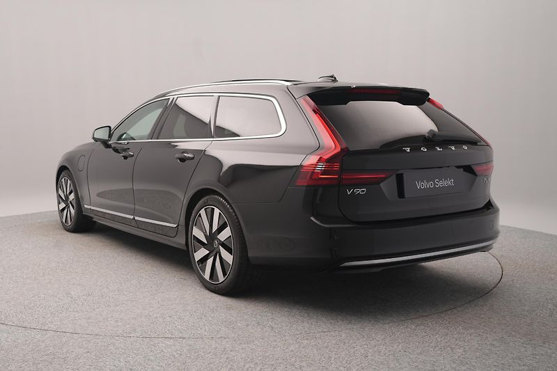 Volvo V90 T6 AWD RECHARGE BRIGHT PLUS  - fotka 9 z 46