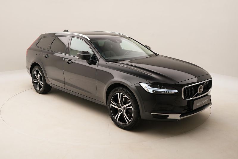 Volvo V90 CC D5 AWD MOMENTUM POLESTAR  - fotka 17 z 46