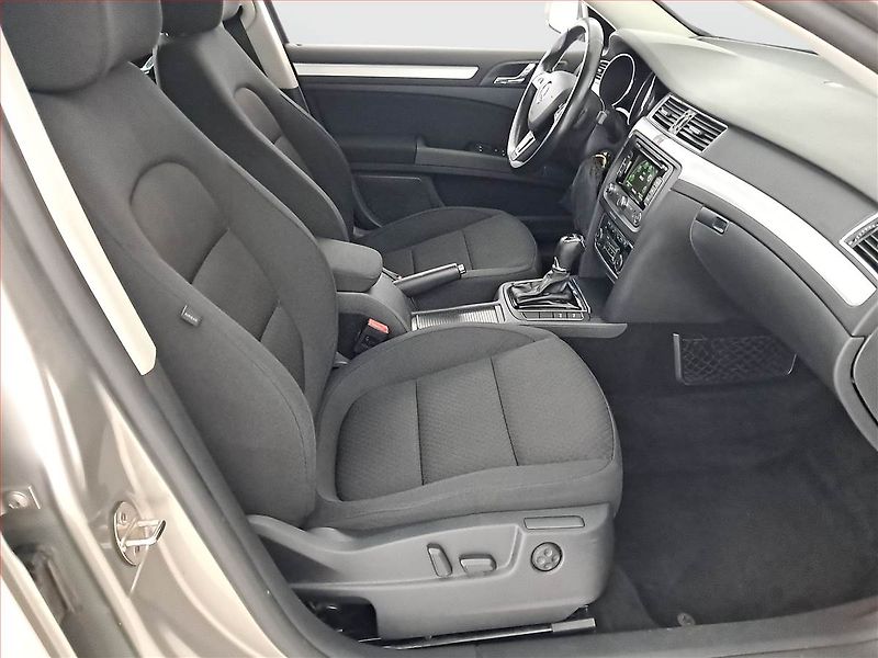 Škoda Superb (2013) Ambition 2.0 TDI, Automat - fotka 9 z 20