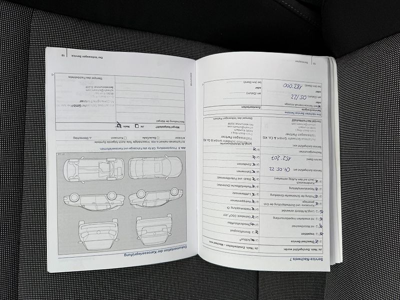 Volkswagen Golf (2015) 1.2 TSi 81KW 1.Majitel  - fotka 30 z 35