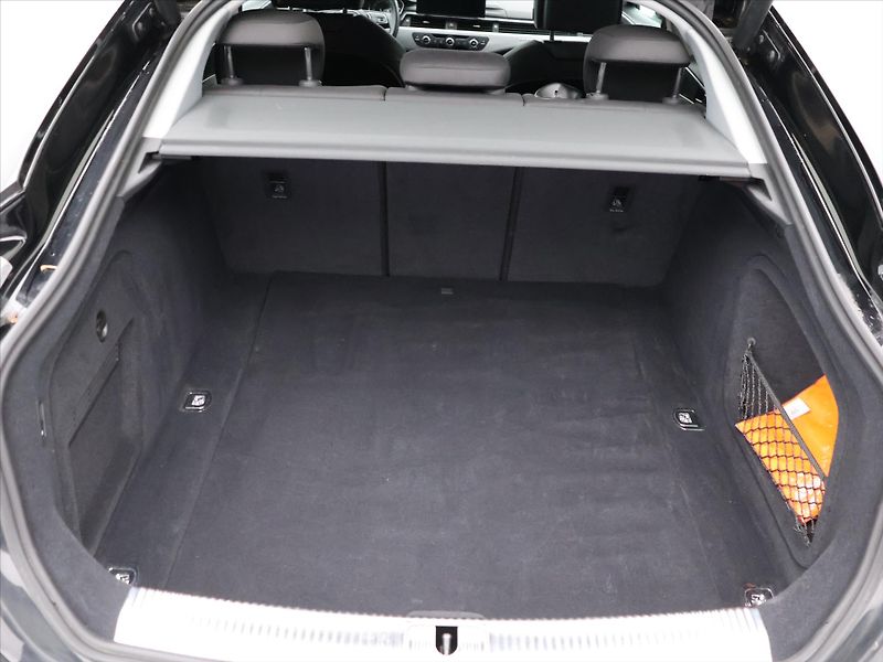 Škoda Octavia 2.0 110kW DSG Elegance Canton - fotka 10 z 12