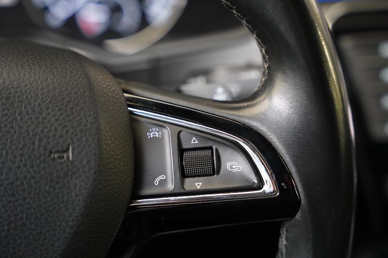 Škoda Superb - fotka 18 z 30