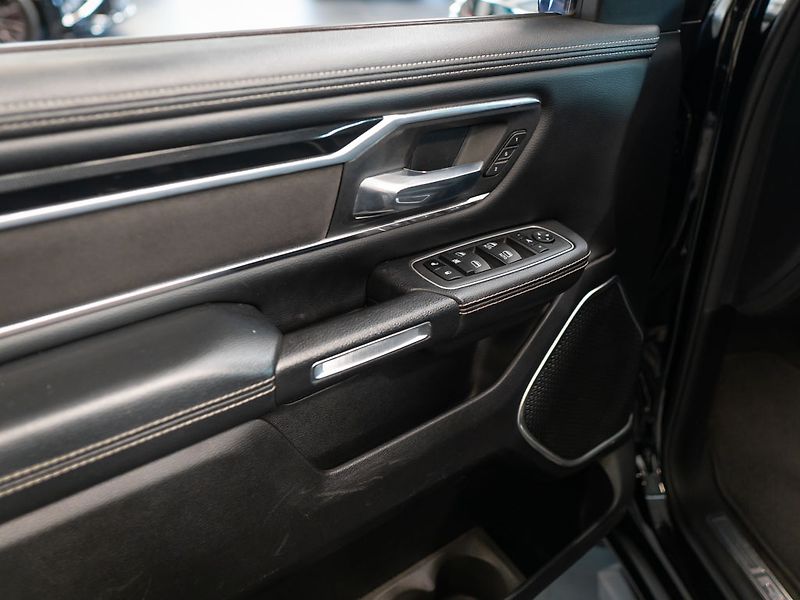 Dodge RAM (2022) 5.7 Laramie V8 Sport LPG PRINS - fotka 14 z 34