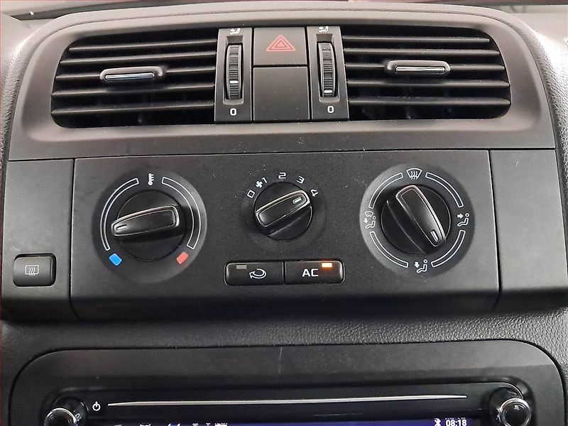 Škoda Fabia (2012) 1.2 12V, po STK, levný provoz - fotka 16 z 16