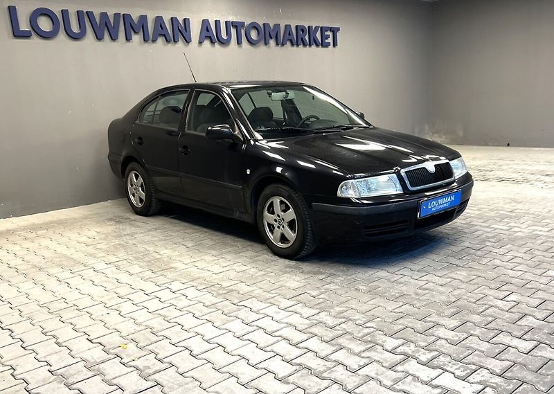 Škoda Octavia 1,9 TDI Tour - fotka 10 z 13
