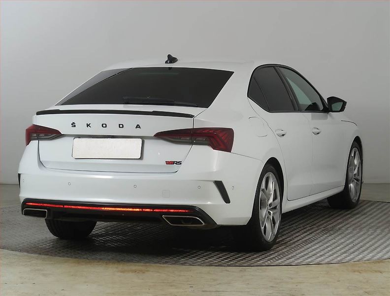 Škoda Octavia (2021) RS 2.0 TSI - fotka 5 z 32