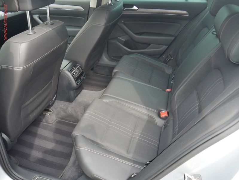 Volkswagen Passat (2017) 2.0TDi, ČR, DSG, LED, navi - fotka 9 z 23