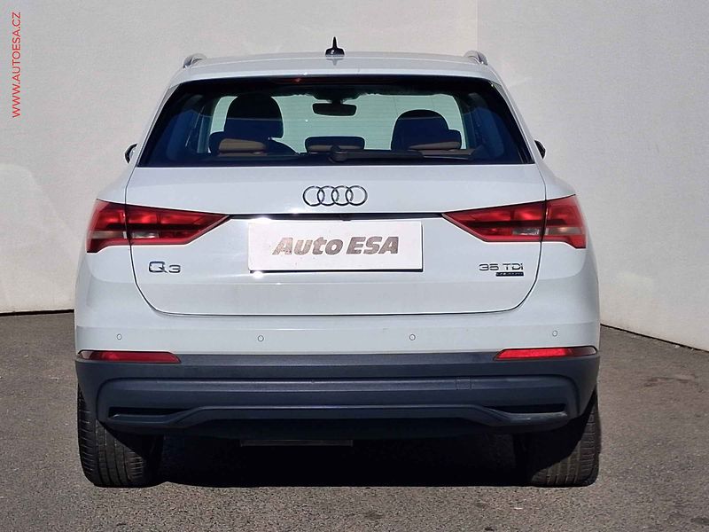 Audi Q3 (2020) 2.0 TDi Quattro, AT, LED, TZ - fotka 5 z 22